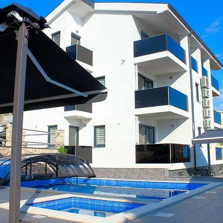 Villa Buba **** Novi Vinodolski Luaran gambar